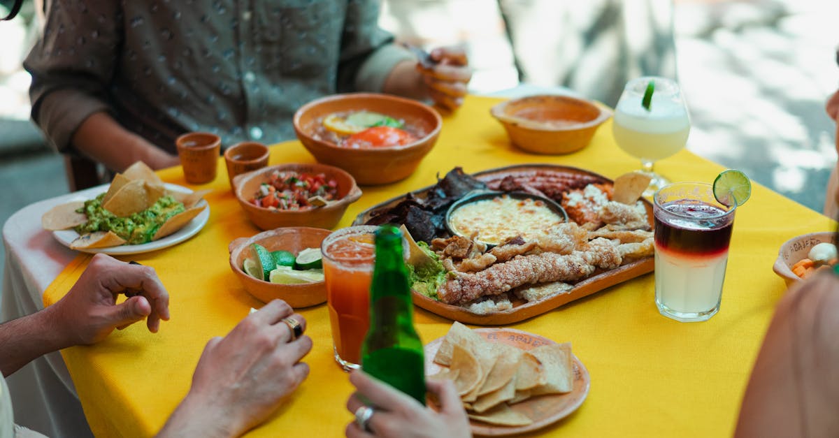 découvrez la cuisine locale authentique, préparée avec des ingrédients frais et des recettes traditionnelles pour une expérience culinaire unique.